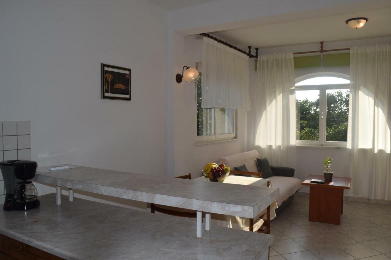 Apartmani Andela I Mladen Debelic Раб Экстерьер фото