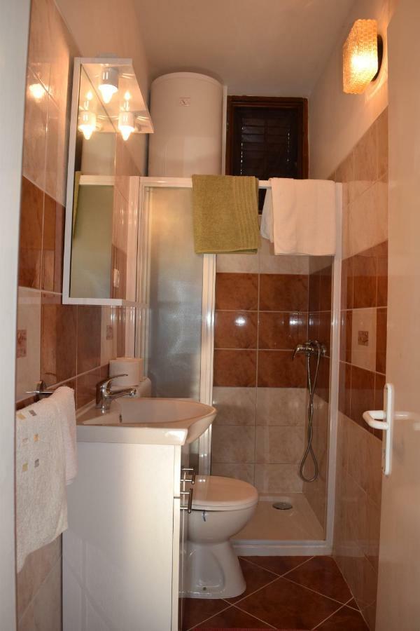 Apartmani Andela I Mladen Debelic Раб Экстерьер фото