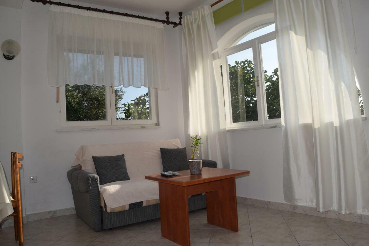 Apartmani Andela I Mladen Debelic Раб Экстерьер фото